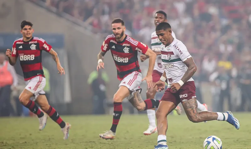 Flamengo chega ao clássico após uma boa vitória, o Fluminense vem de uma derrota de 1 a 0 para a LDU (Equador)