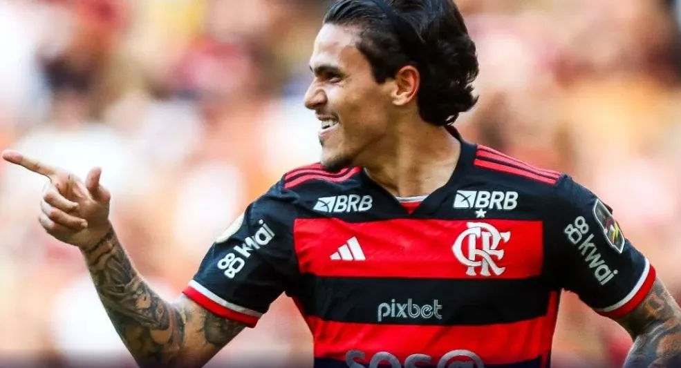 Pedro fez o primeiro gol da vitória do Flamengo, por 2x0, sobre o Corinthians