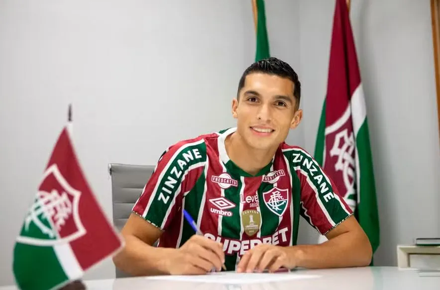 Kevin Serna assinou contrato com o Fluminense até 2027