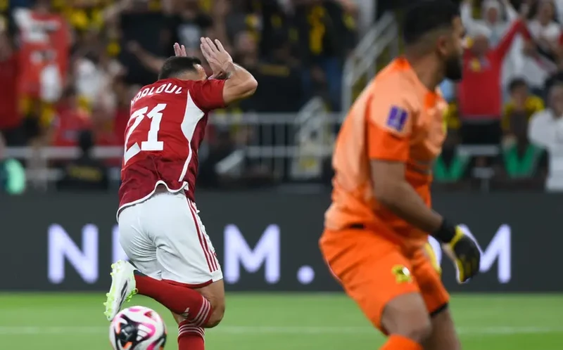 Ali Maaloul comemora gol do Al-Ahly contra o Al-Ittihad pelo Mundial de Clubes 2023