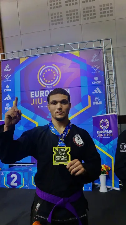 Lucas, morador do bairro de Jardim Catarina, conquistou a medalha de bronze na competição