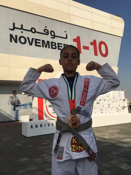 Atleta gonçalense conquista medalha de bronze nos Emirados Árabes