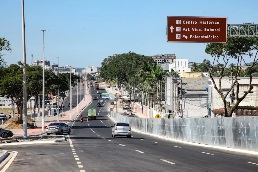 Com investimento de R$ 260 milhões, as intervenções, realizadas em parceria com a prefeitura, irão melhorar a mobilidade urbana