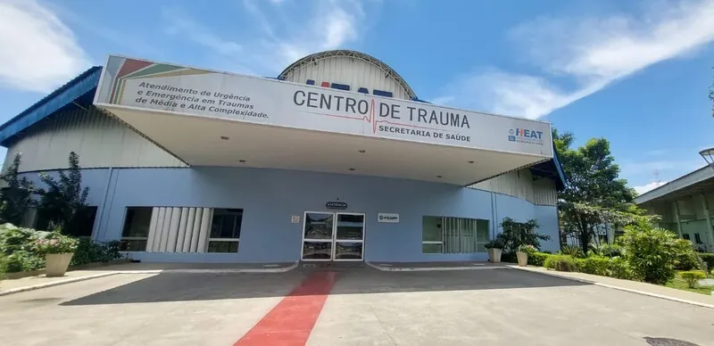Ele está internado no Hospital Estadual Alberto Torres (Heat), no Colubandê