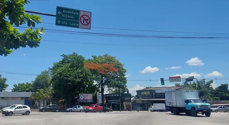 O caso aconteceu durante a madrugada, mas por ser em área de alto risco, os policiais militares só foram ao local, com apoio do veículo blindado, durante a manhã