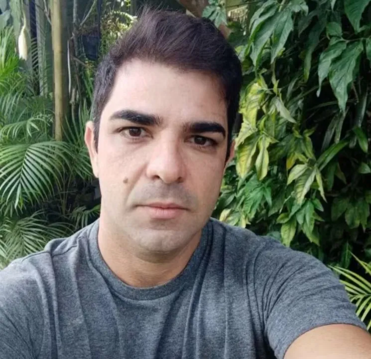 Rodrigo Souza Peres, de 44 anos, sofreu uma descarga elétrica ao limpar a coifa de um restaurante