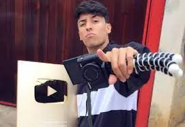 Henrique contava com 87 mil seguidores no Instagram e mais de 1,7 milhões de inscritos no YouTube