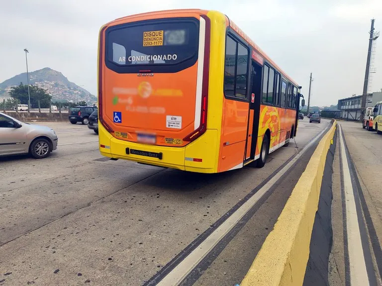 Duas passageiras, de 28 e 54 anos, relataram assédio