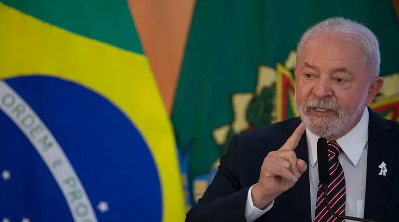 Lula deu declaração que gerou polêmica durante coletiva em viagem oficial à Etiópia