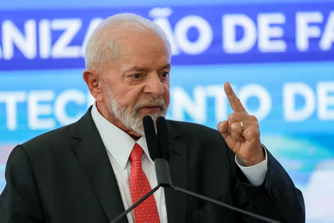 “O que aconteceu no Rio Grande do Sul é um aviso para todos nós, seres humanos", disse Lula durante lançamento