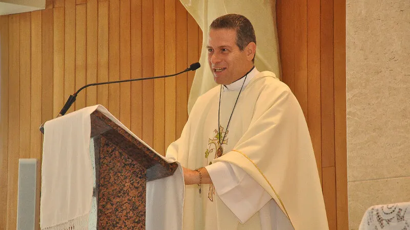 Até o fechamento desta edição, os advogados de defesa do padre Alexandre Paciolli não haviam sido localizados para se manifestar sobre o caso