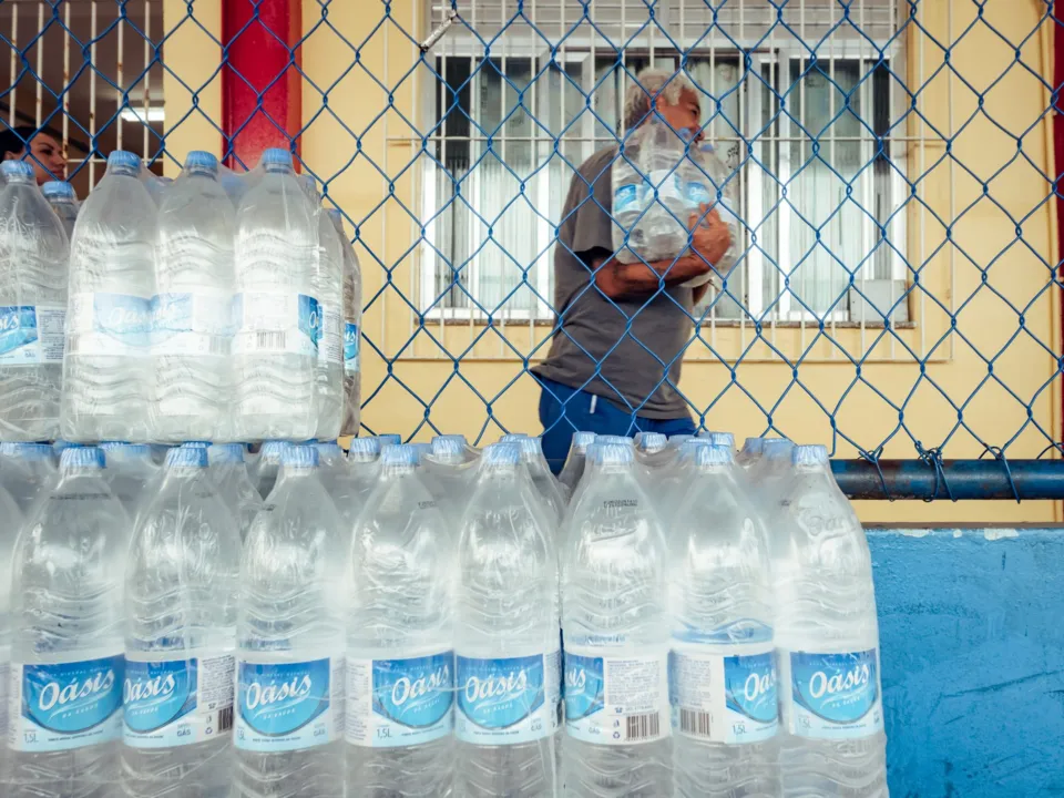 Os moradores da região sofrem com a falta de abastecimento de água desde o dia 03/04