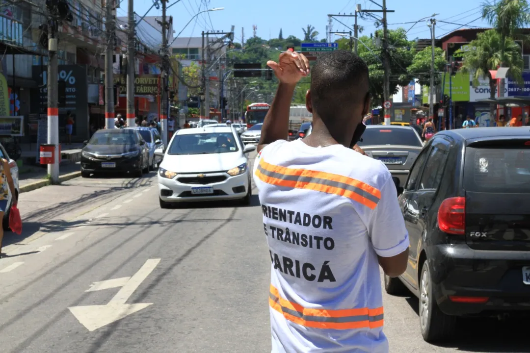 Nas 42 escolas, os orientadores da Sectran irão preservar a área à frente das unidades para garantir o acesso da fiscalização do TRE