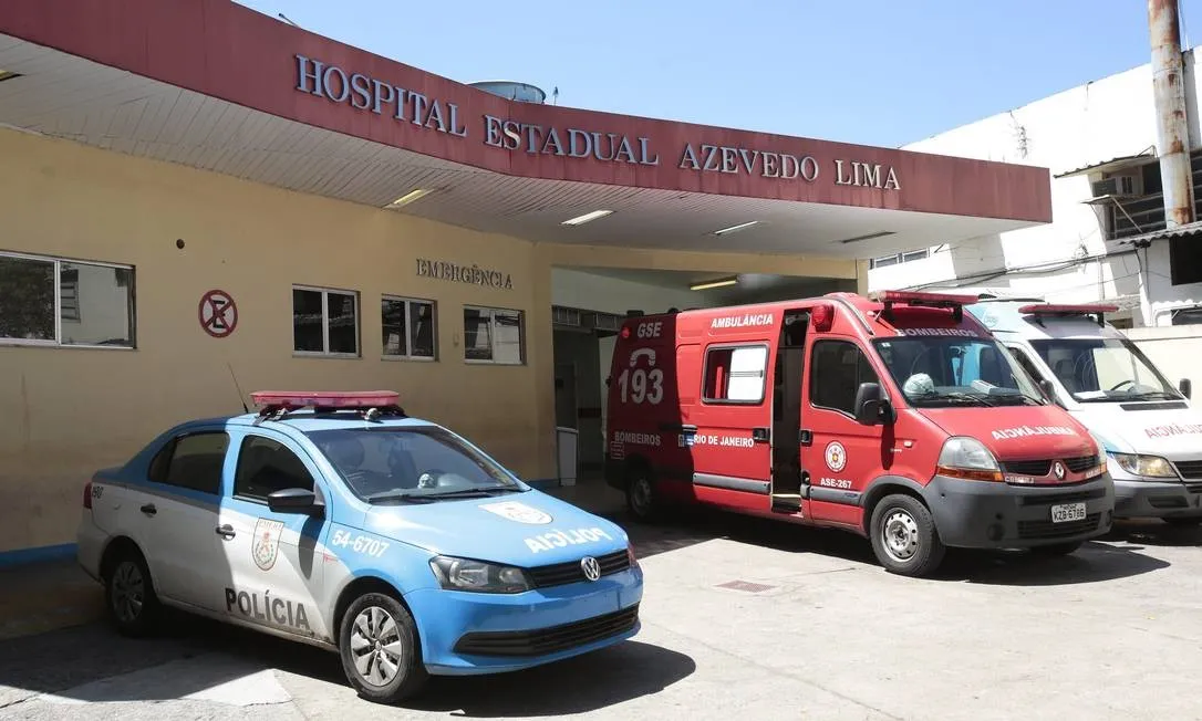 Vítima foi levada para o Hospital Estadual Azevedo Lima (Heal), no Fonseca