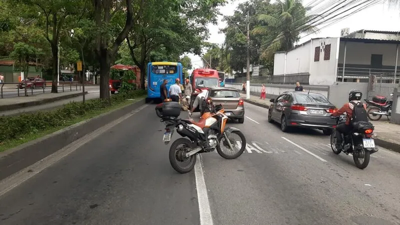 O Corpo de Bombeiros foi acionado para prestar socorro à vítima