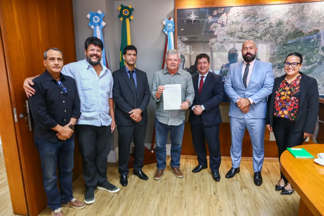 O documento foi assinado pelo prefeito Axel Grael e pelo superintendente da Polícia Federal no Estado do Rio de Janeiro, Leandro Almada da Costa