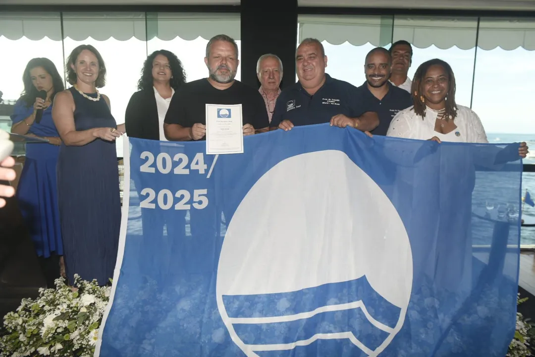 Pelo quarto ano seguido, Niterói se destaca nacionalmente e conquista o selo Bandeira Azul para a Praia do Sossego