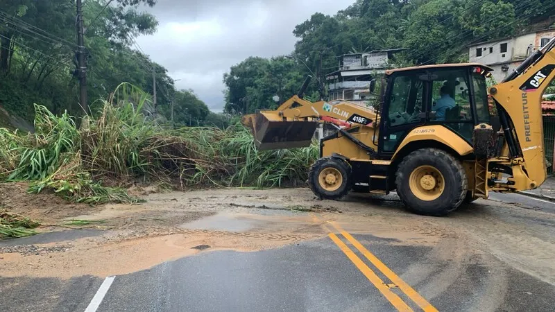 A Defesa Civil da Prefeitura de Niterói foi acionada até o momento para 14 ocorrências de deslizamentos