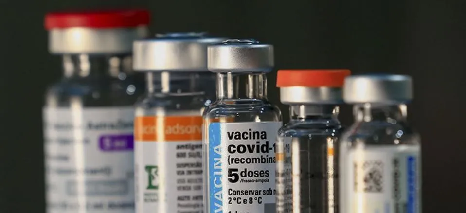 Nova remessa de vacinas contra a Covid-19 começou a ser entregue aos 92 municípios do Rio de Janeiro