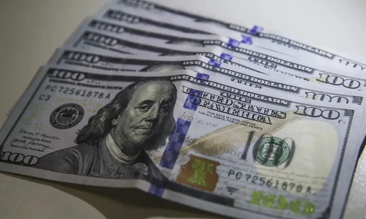 Dólar turismo registra aumento no dia do resultado das eleições nos Estados Unidos