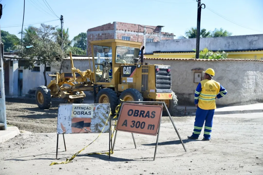 Mais de 29 ruas estão sendo contempladas com melhorias em drenagem, pavimentação e urbanização