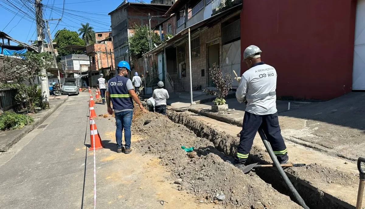 Essas frentes de trabalho levaram água tratada pela primeira vez a 2,4 mil pessoas