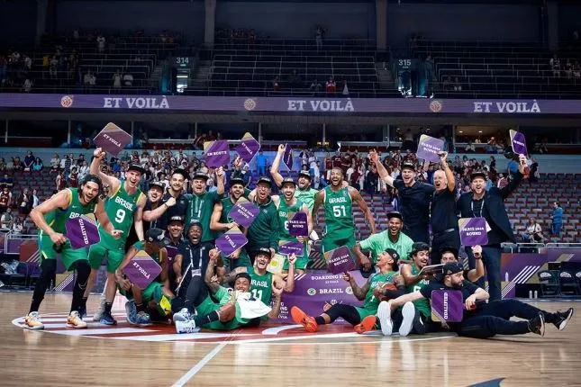 Seleção brasileira de basquete masculino teve seus 12 atletas anunciados nesta terça-feira (23)