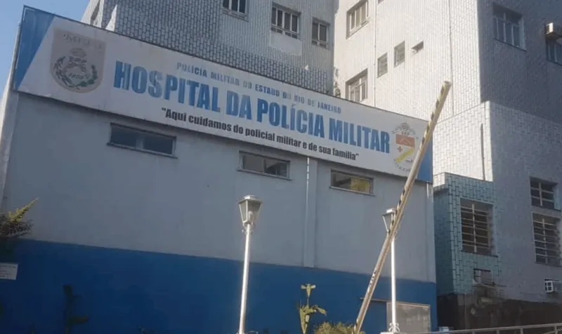 Após controle da situação, o capitão foi levado para o Hospital Central da Polícia Militar (HCPM)