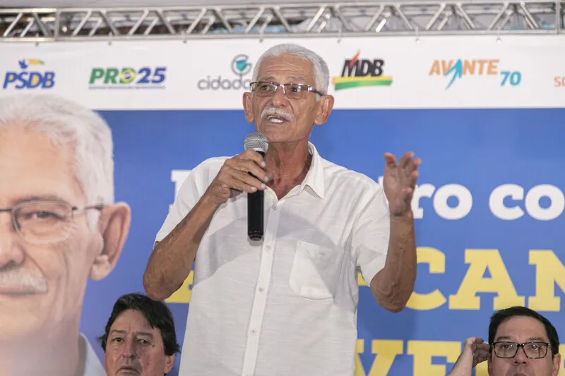 "Sou pré-candidato à reeleição em São Gonçalo e estou com muito tesão", disse o prefeito