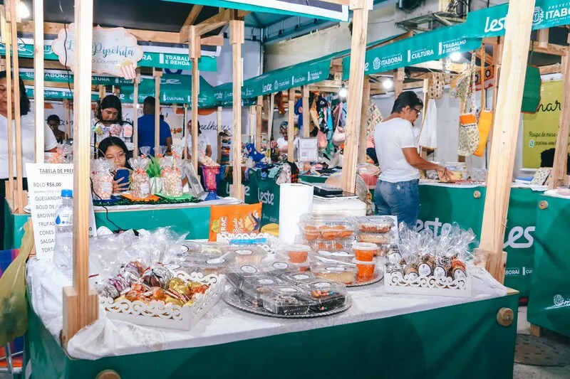 Serão selecionados 80 artesãos para o credenciamento, sendo 20 artesãos designados por feira