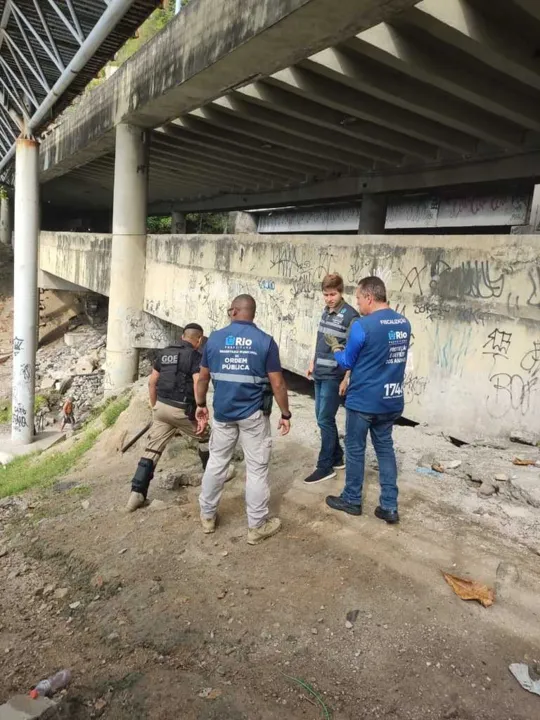 Prefeitura do Rio realiza grande operação de ordenamento embaixo do viaduto de São Conrado