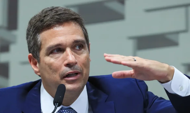 "Em até um ano e meio, dois anos, não terá mais app de Bradesco, Itaú", prometeu Campos Neto