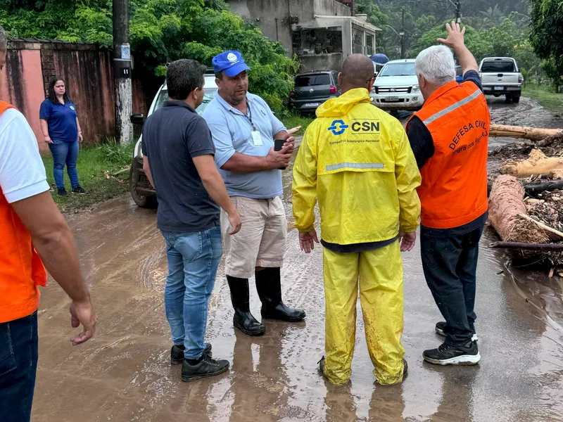 Dois idosos morreram durante a chuva, e causa provável foi afogamento