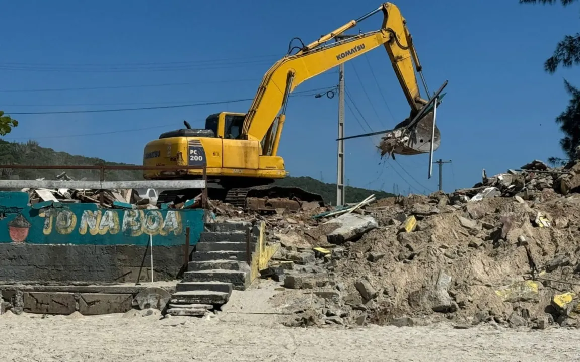 A Praia das Conchas permanecerá interditada até a conclusão dos trabalhos