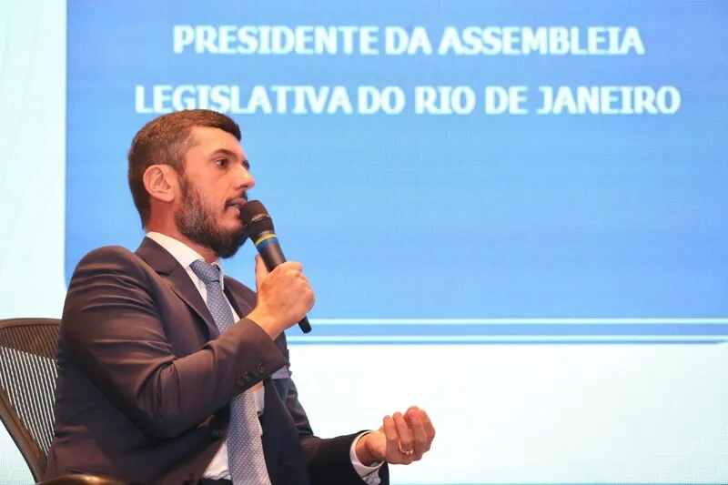 Bacellar chamou a atenção em sua fala para a necessidade do debate e apoio na busca por soluções para resolver a questão do endividamento do estado