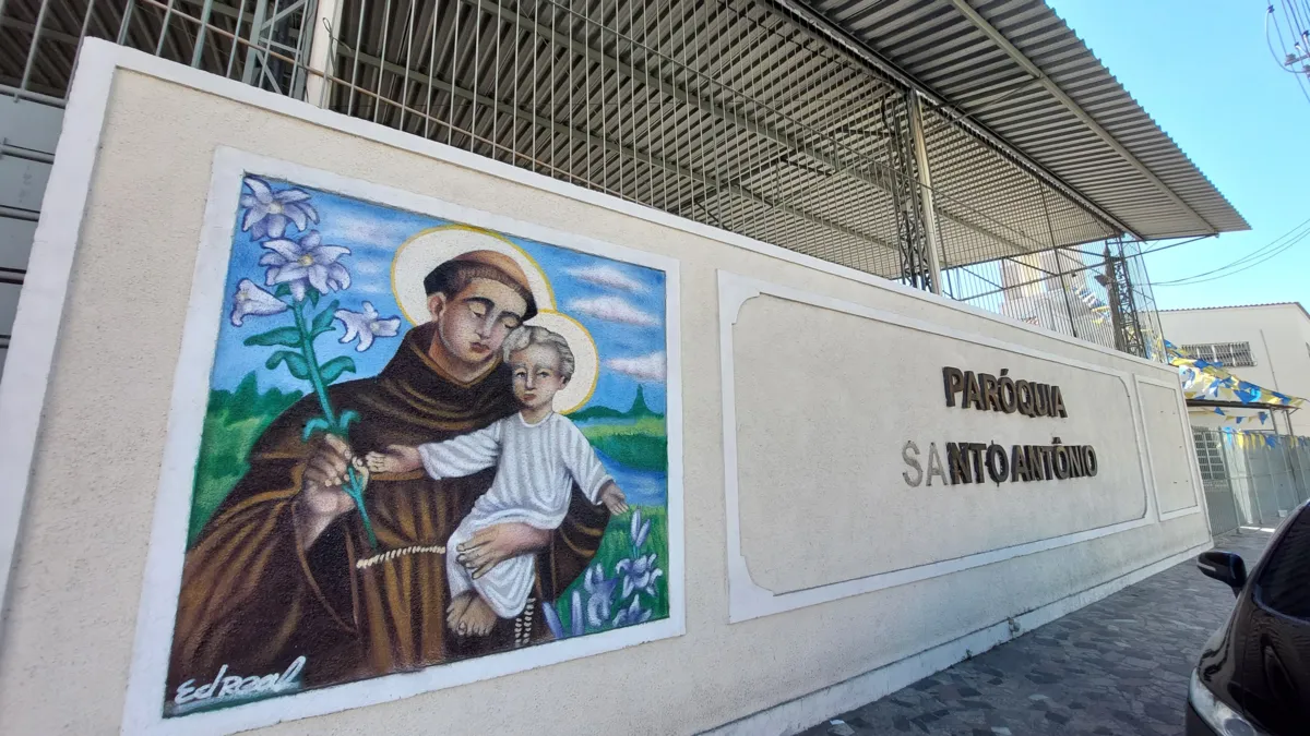 A celebração de três santos católicos no mês de junho é uma tradição trazida pelos portugueses ao Brasil