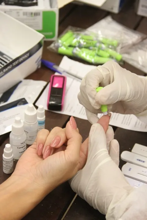 Na ação, as pessoas tiveram a oportunidade de realizar o teste rápido de sífilis, HIV e hepatites