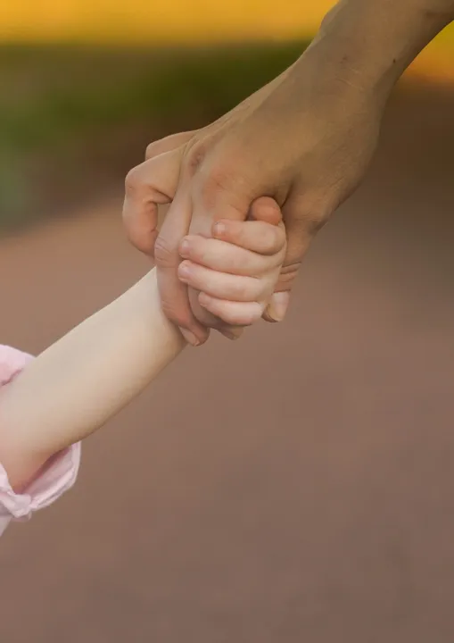 O objetivo é estimular, na escola, o compartilhamento de tarefas domésticas e do cuidado com os filhos entre homens e mulheres