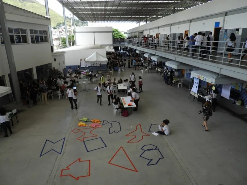 Estudantes tiveram apenas 1 dia de aula no ano letivo