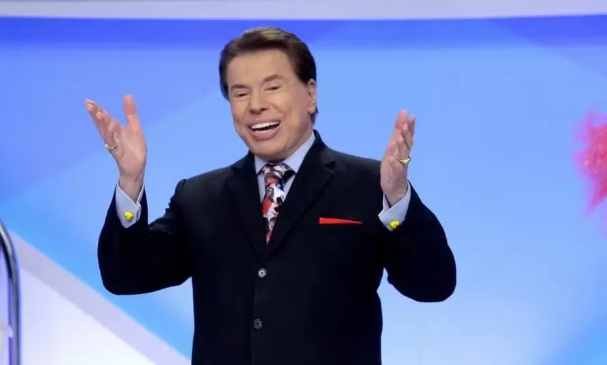 Silvio Santos voltou a ser internado, nesta quinta-feira (01)