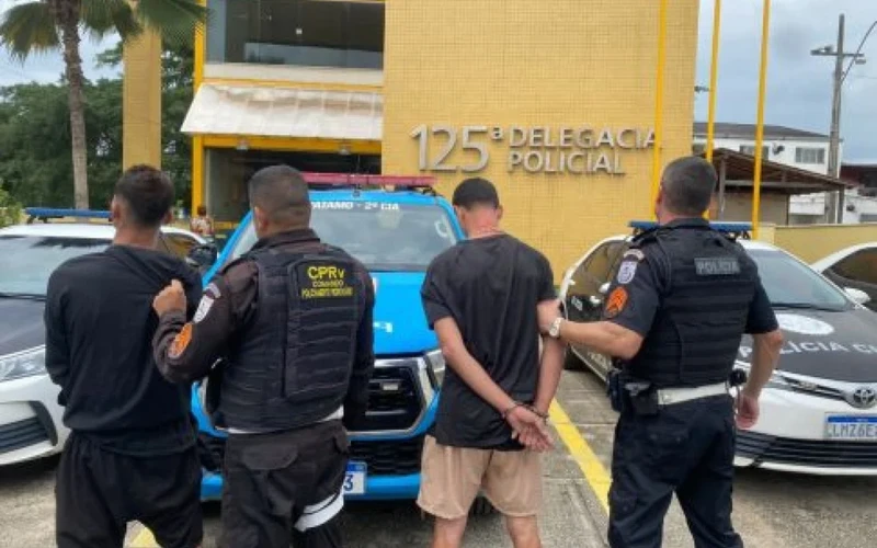 Suspeitos foram levado para a 125ª DP (São Pedro da Aldeia)