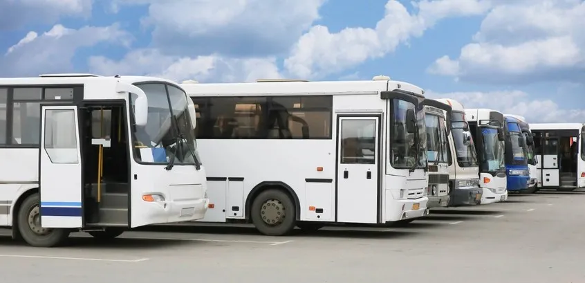 A suspensão de cobrança de tarifa vale para todos os modais: ônibus municipal e intermunicipal, trem, barcas, serviços de BRT e VLT