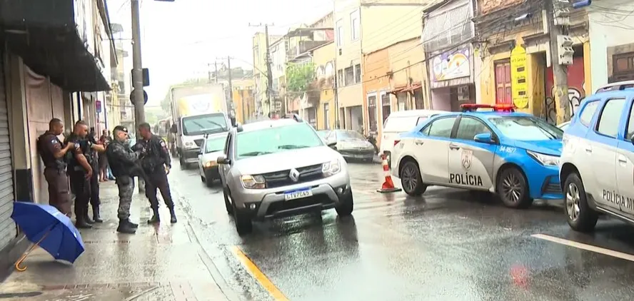 O homem tentou assaltar um veículo na Rua Heitor Carrilho, Cidade Nova