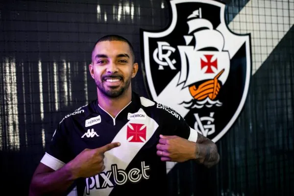 Vasco negocia com o Atlético-MG a manutenção de Paulo Henrique para 2024