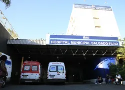 Mulher foi socorrida e levada para o Hospital Municipal Salgado Filho