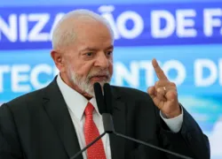 “O que aconteceu no Rio Grande do Sul é um aviso para todos nós, seres humanos", disse Lula durante lançamento