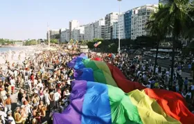 17ª edição da Parada LGBTQIA+ acontece neste domingo (03) em Icaraí