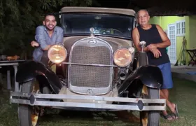 "Amigos do Fordinho" celebra 20 anos com exposição de carros antigos em São Gonçalo