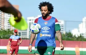 Após ser substituído em menos de 5 minutos, forma física de Marcelo liga alerta no Flu