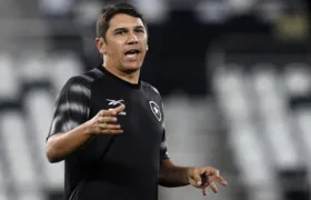 Botafogo demite técnico interino Lucio Flavio: "Vão na fé"